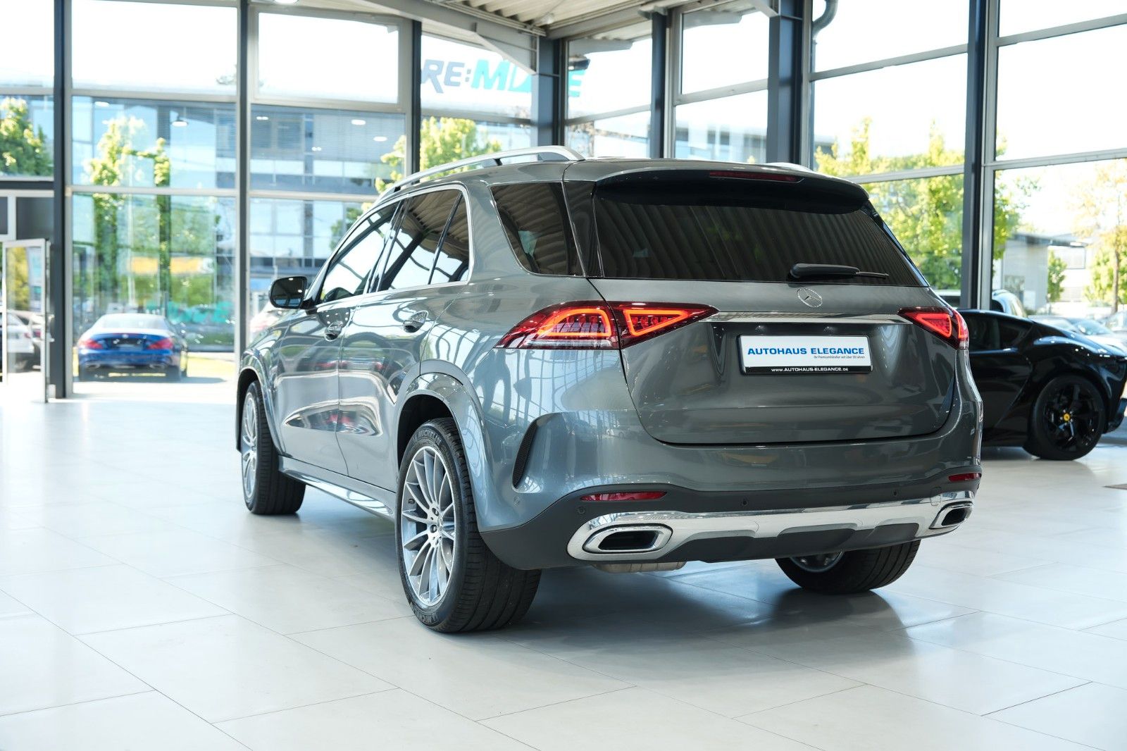 Mercedes-Benz GLE 300 2022 г. Серый, пробег 49859 км