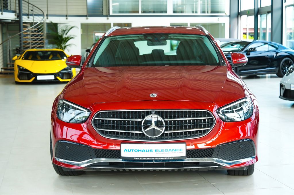 Mercedes-Benz E 450 2021 г. Красный, пробег 29334 км