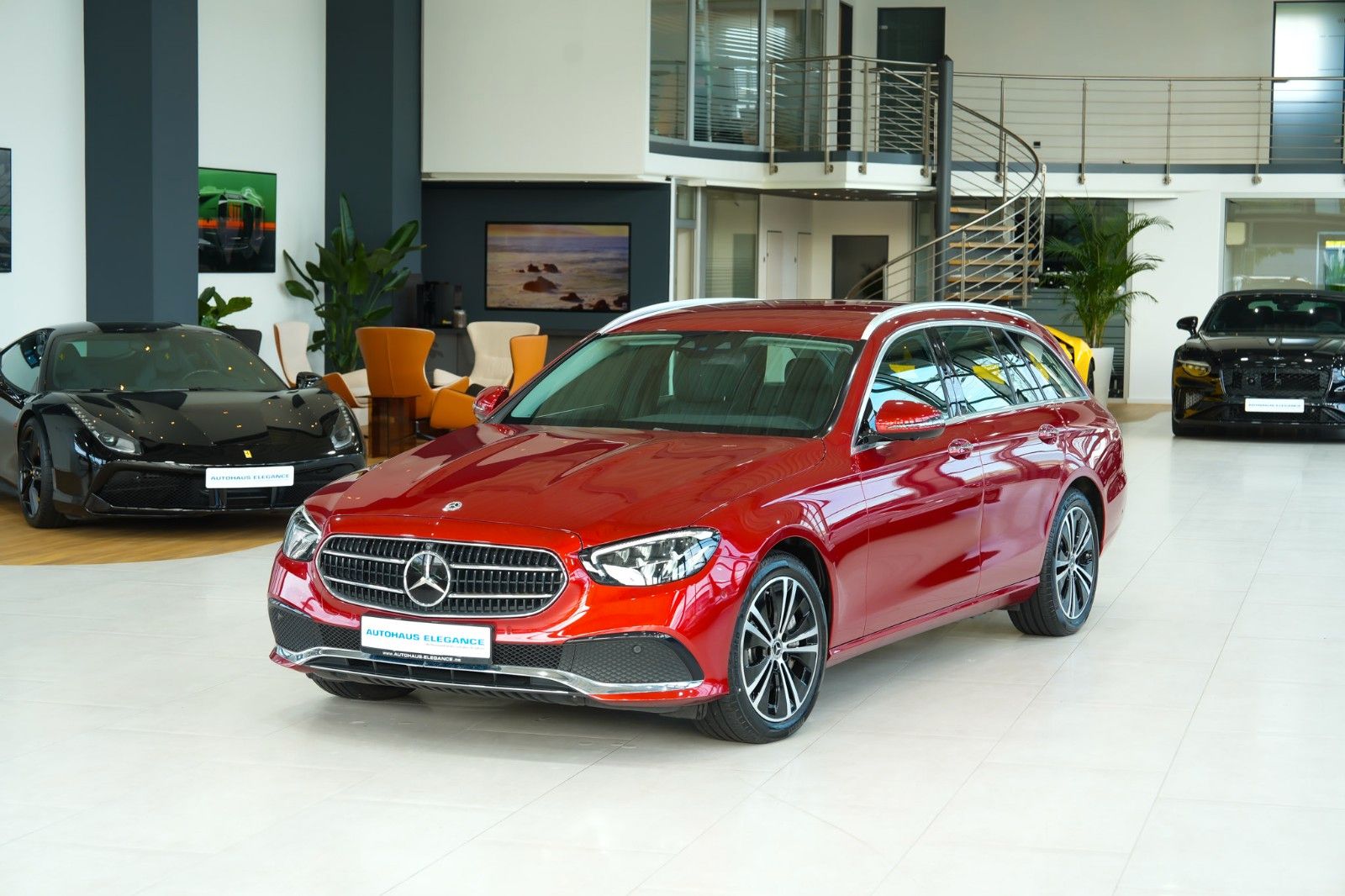 Mercedes-Benz E 450 2021 г. Красный, пробег 29334 км