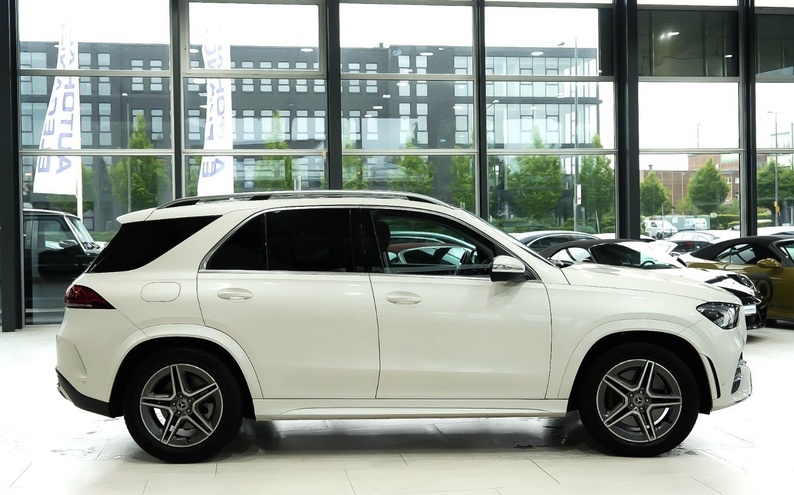 Mercedes-Benz GLE 450 2021 г. Белый, пробег 45157 км
