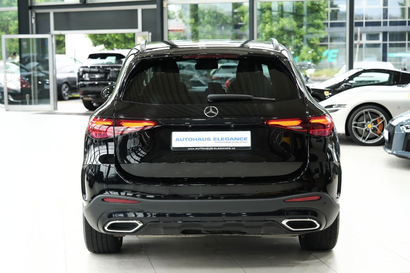 Mercedes-Benz GLC 300 2023 г. Чёрный, пробег 54430 км