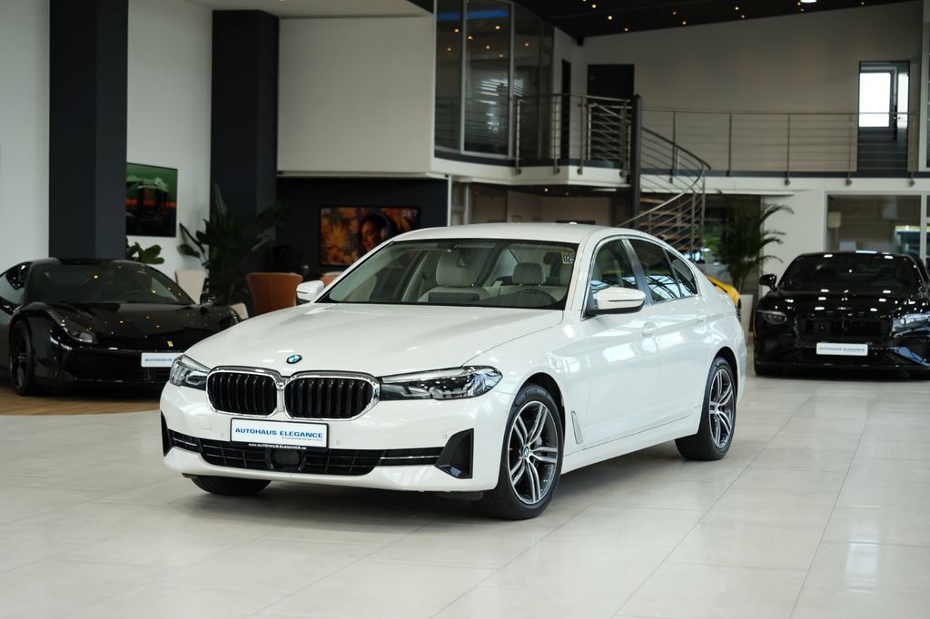 BMW 540 2022 г. Белый, пробег 50896 км