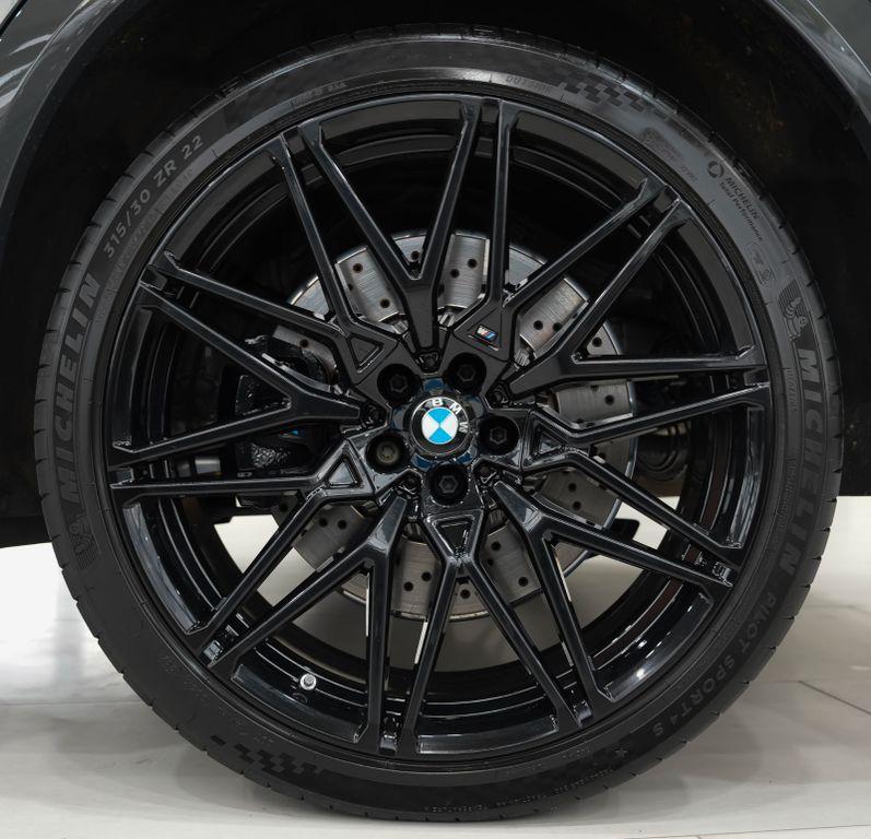 BMW X6 M 2024 г. Серый, пробег 23306 км