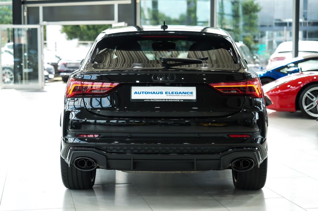 Audi RSQ3 2023 г. Чёрный, пробег 57148 км