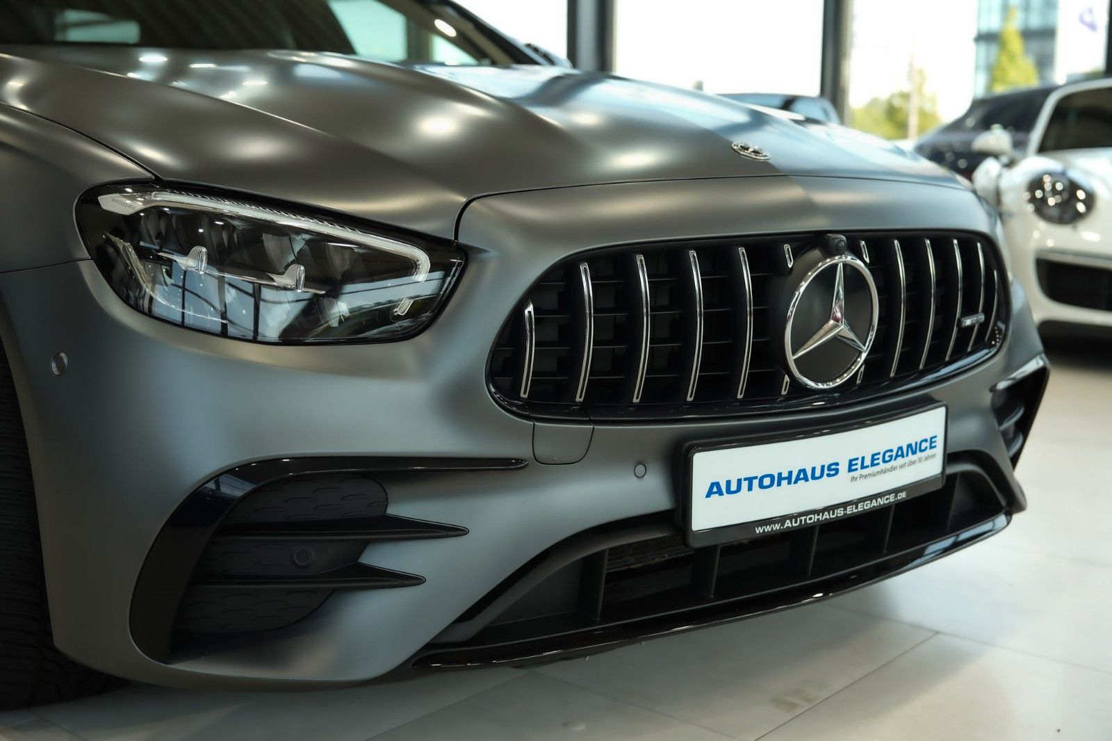 Mercedes-Benz E 53 AMG 2023 г. Серый, пробег 53134 км