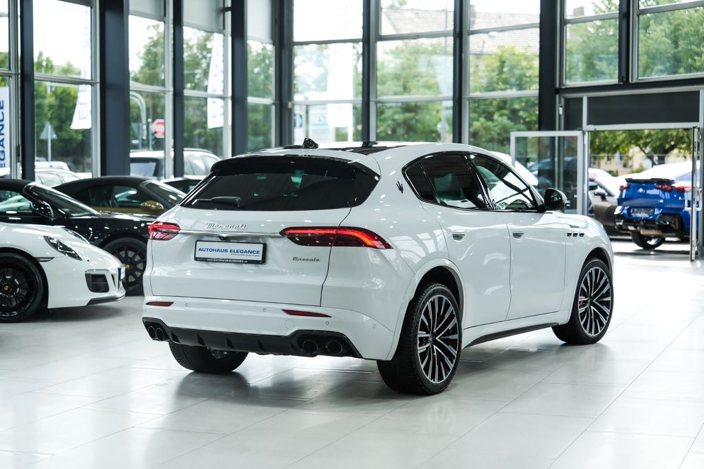 Maserati Grecale 2023 г. Белый, пробег 47532 км