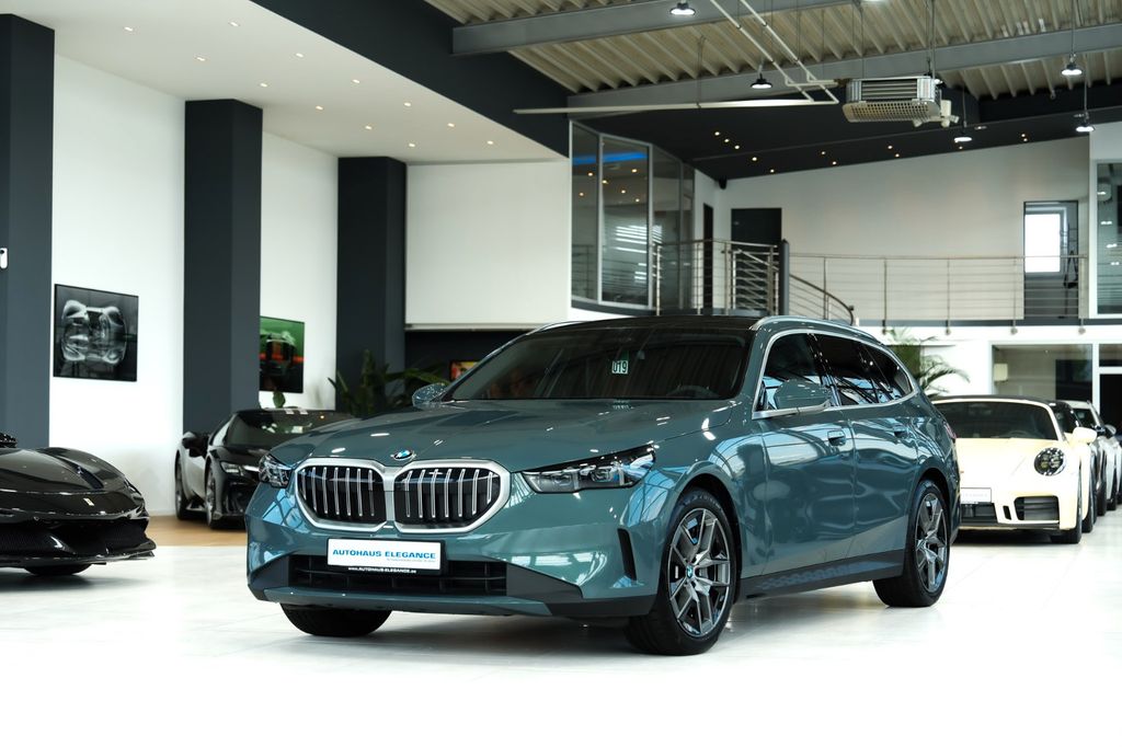 BMW 540 2025 г. Зелёный, пробег 30140 км