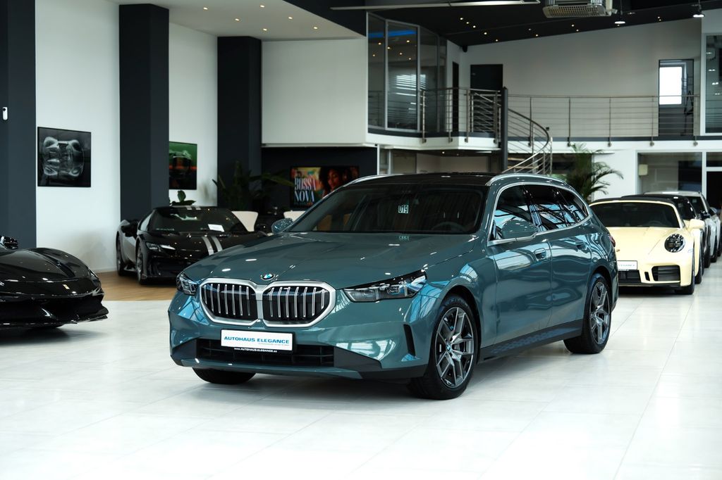 BMW 540 2025 г. Зелёный, пробег 30140 км