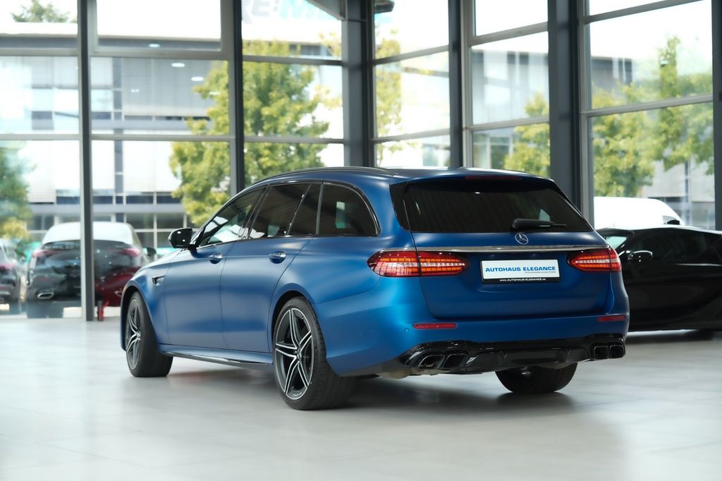 Mercedes-Benz E 63 AMG 2022 г. Синий, пробег 49950 км