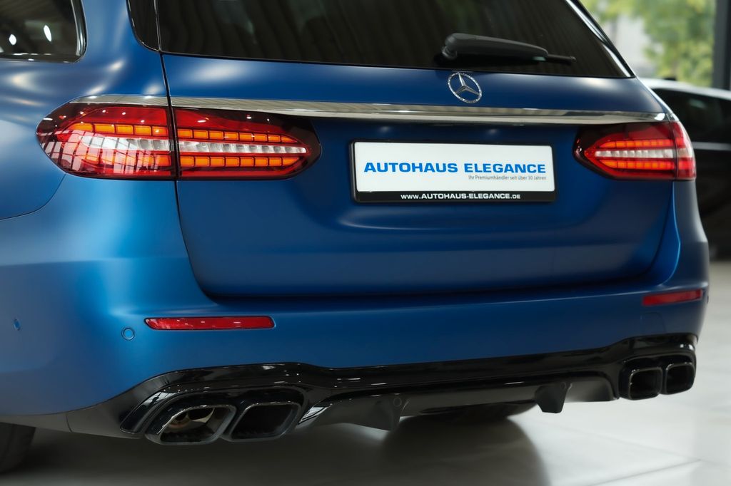 Mercedes-Benz E 63 AMG 2022 г. Синий, пробег 49950 км