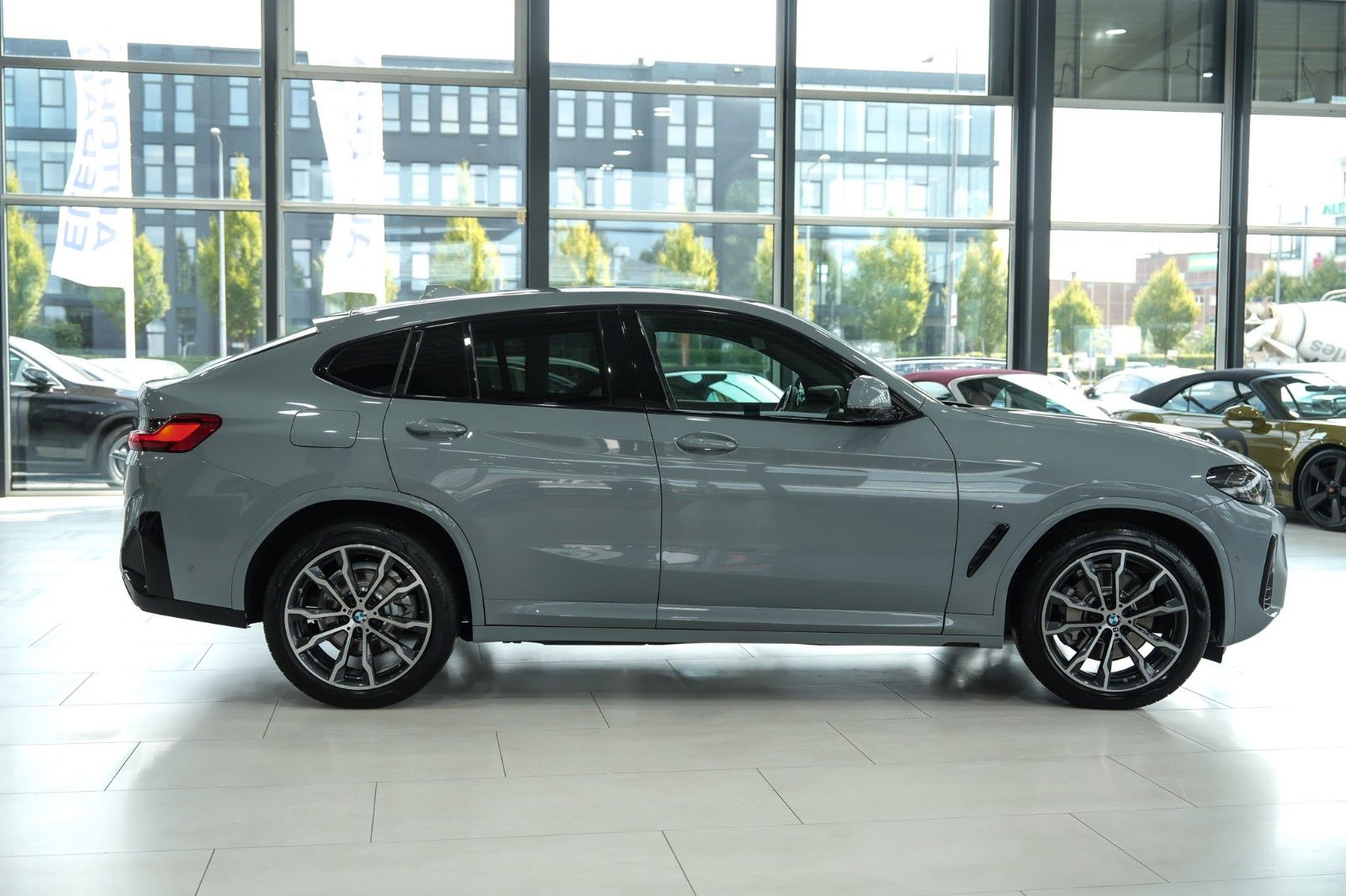 BMW X4 2022 г. Серый, пробег 43258 км