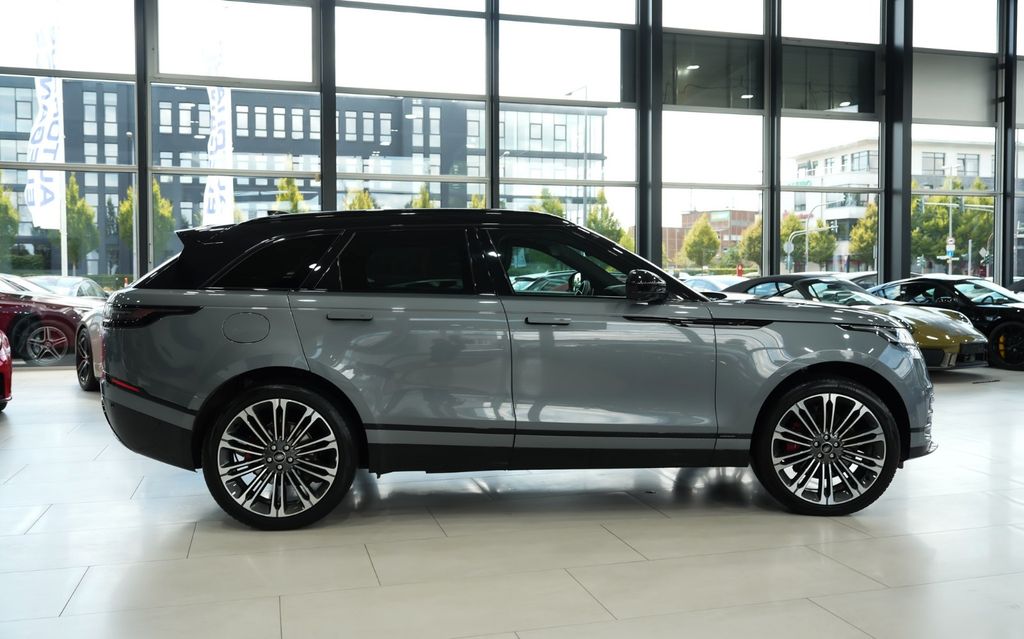 Land Rover Range Rover Velar 2023 г. Серый, пробег 59806 км