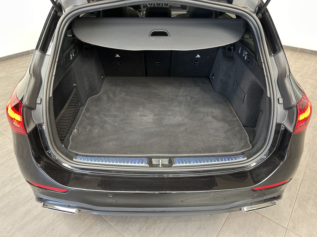 Mercedes-Benz C 220 2024 г. Чёрный, пробег 46750 км
