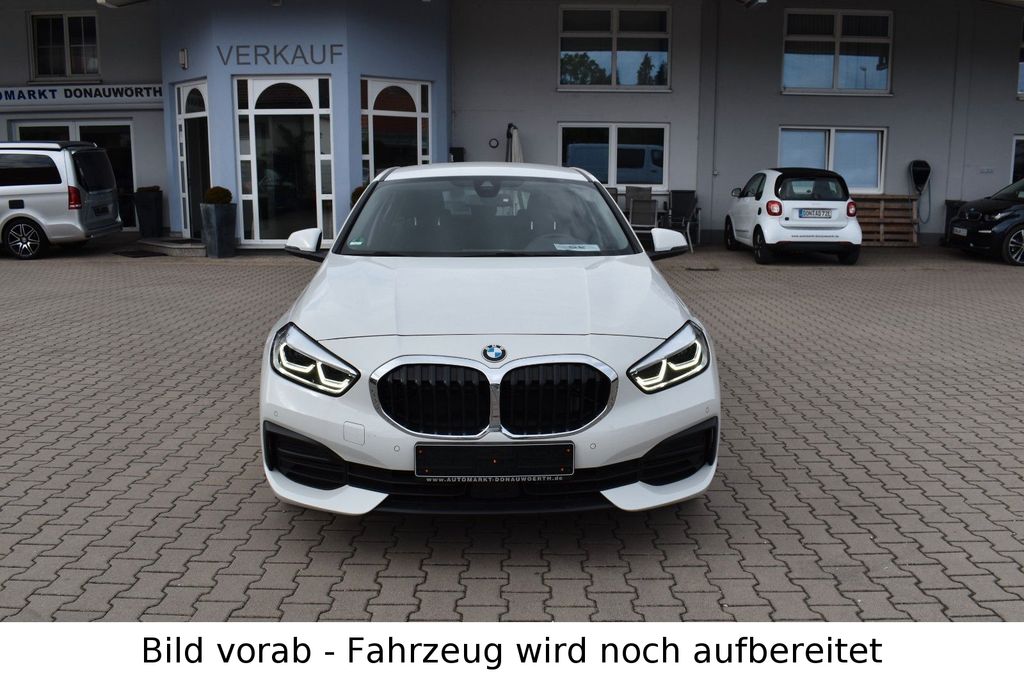 BMW 118 2022 г. Белый, пробег 17013 км