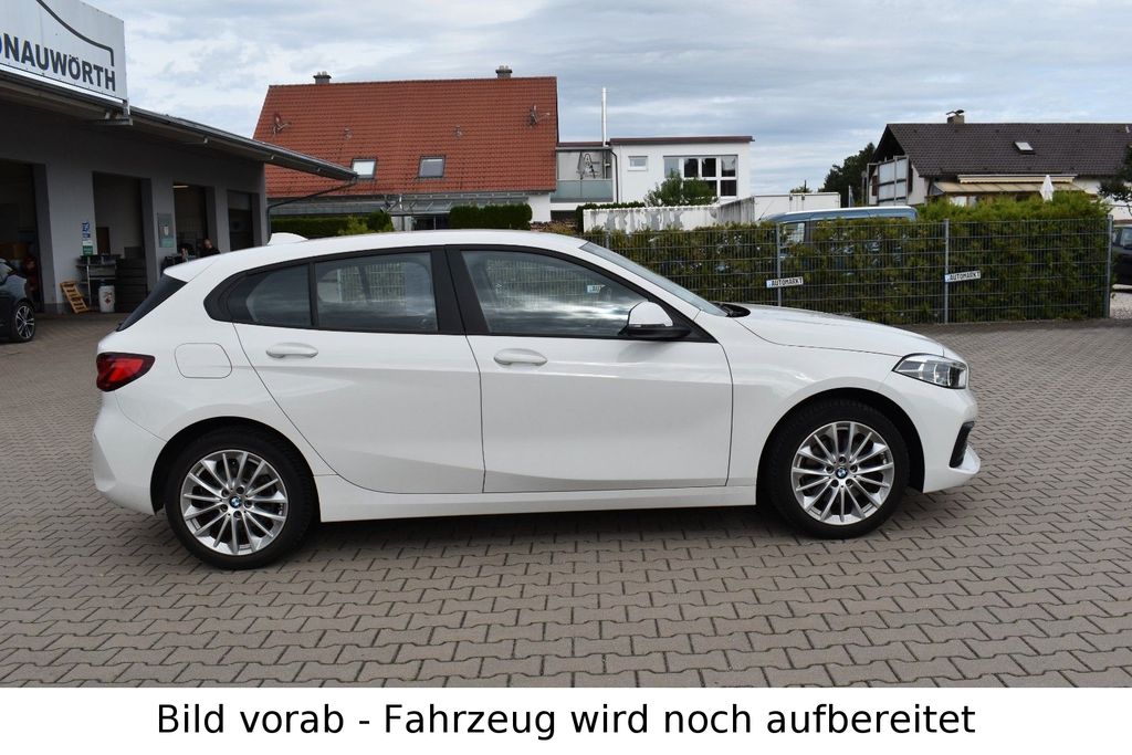 BMW 118 2022 г. Белый, пробег 17013 км