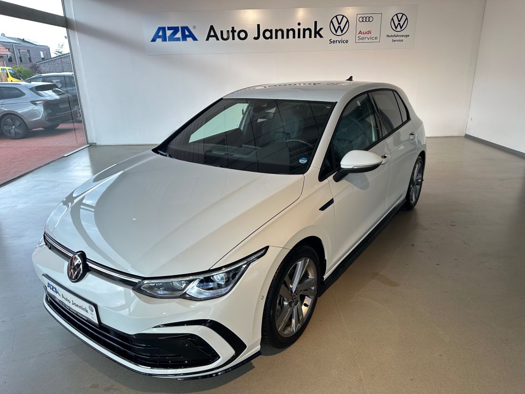 Volkswagen Golf 2024 г. Белый, пробег 40404 км