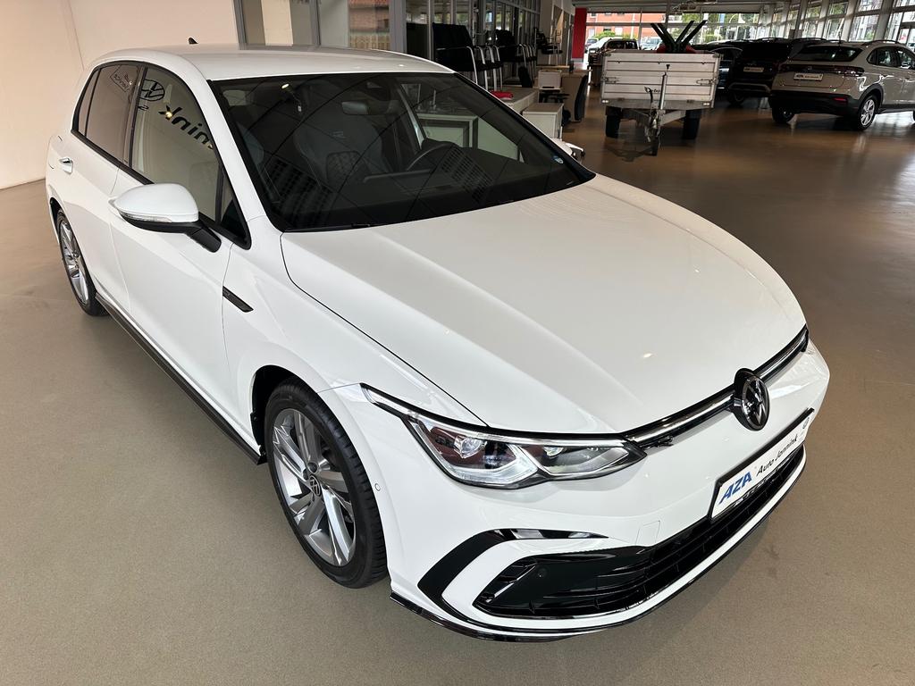 Volkswagen Golf 2024 г. Белый, пробег 40404 км