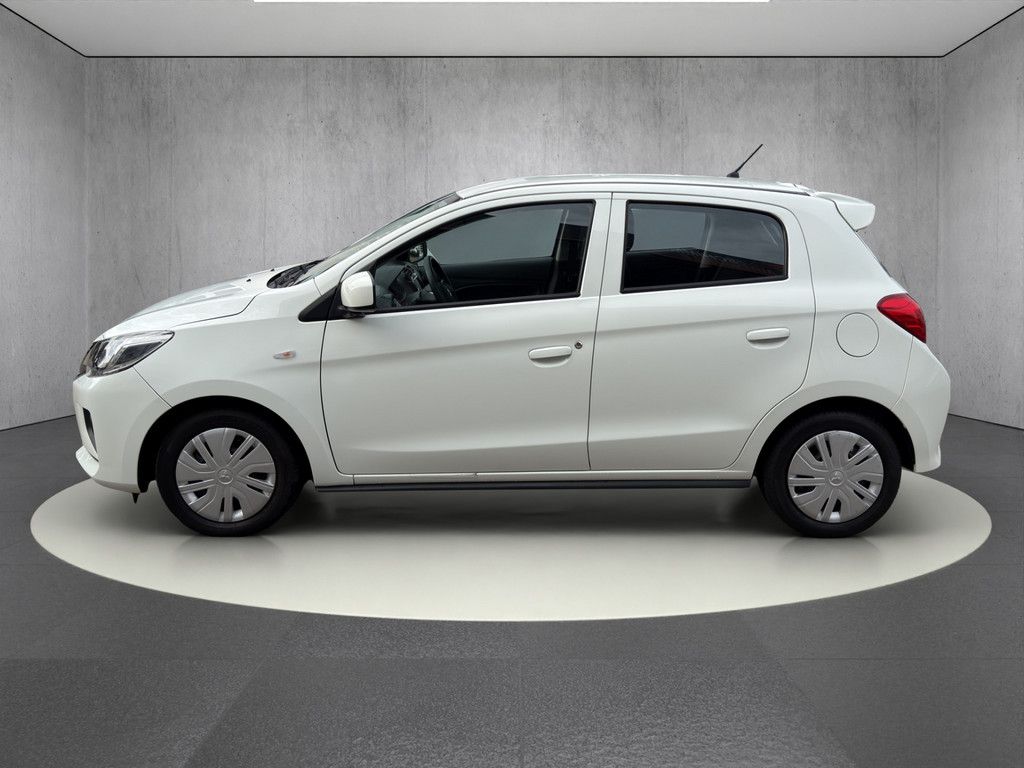 Mitsubishi Space Star 2022 г. Белый, пробег 17718 км