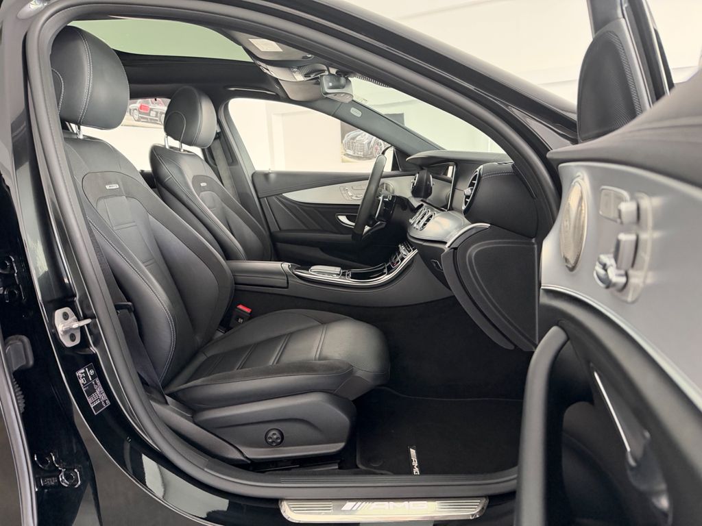 Mercedes-Benz E 53 AMG 2024 г. Чёрный, пробег 50881 км