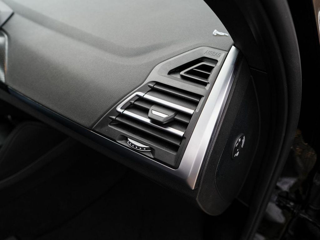 BMW X4 2026 г. Чёрный, пробег 18999 км