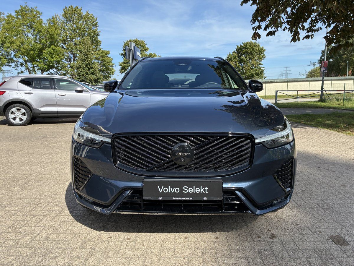 Volvo XC60 2025 г. Синий, пробег 14514 км