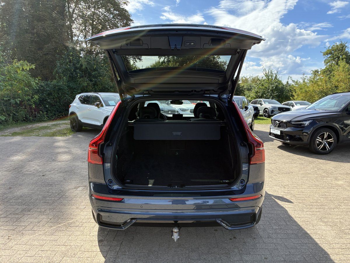 Volvo XC60 2025 г. Синий, пробег 14514 км