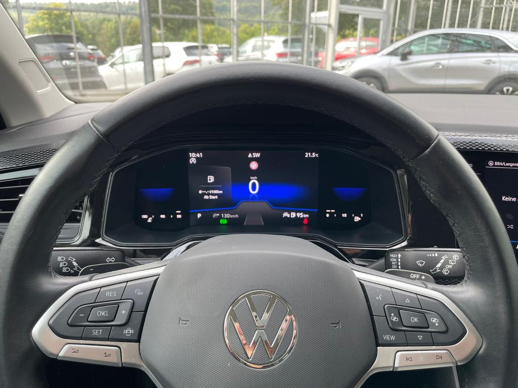 Volkswagen Taigo 2022 г. Серый, пробег 36565 км