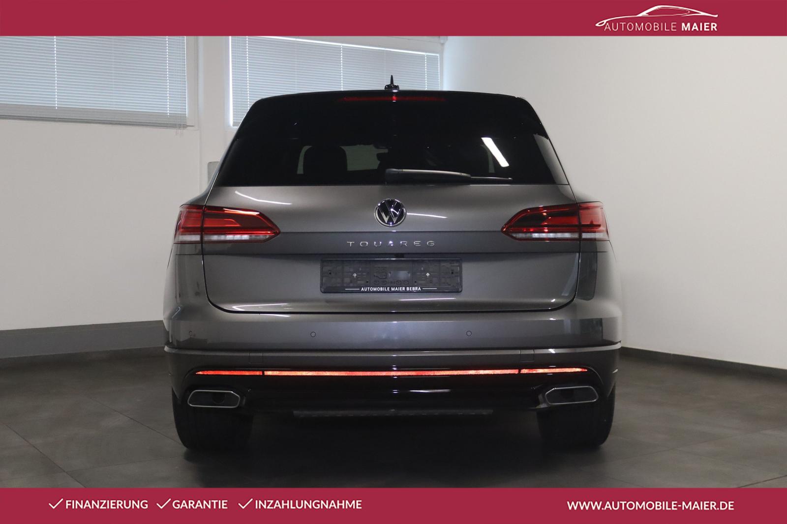 Volkswagen Touareg 2022 г. Серый, пробег 59900 км