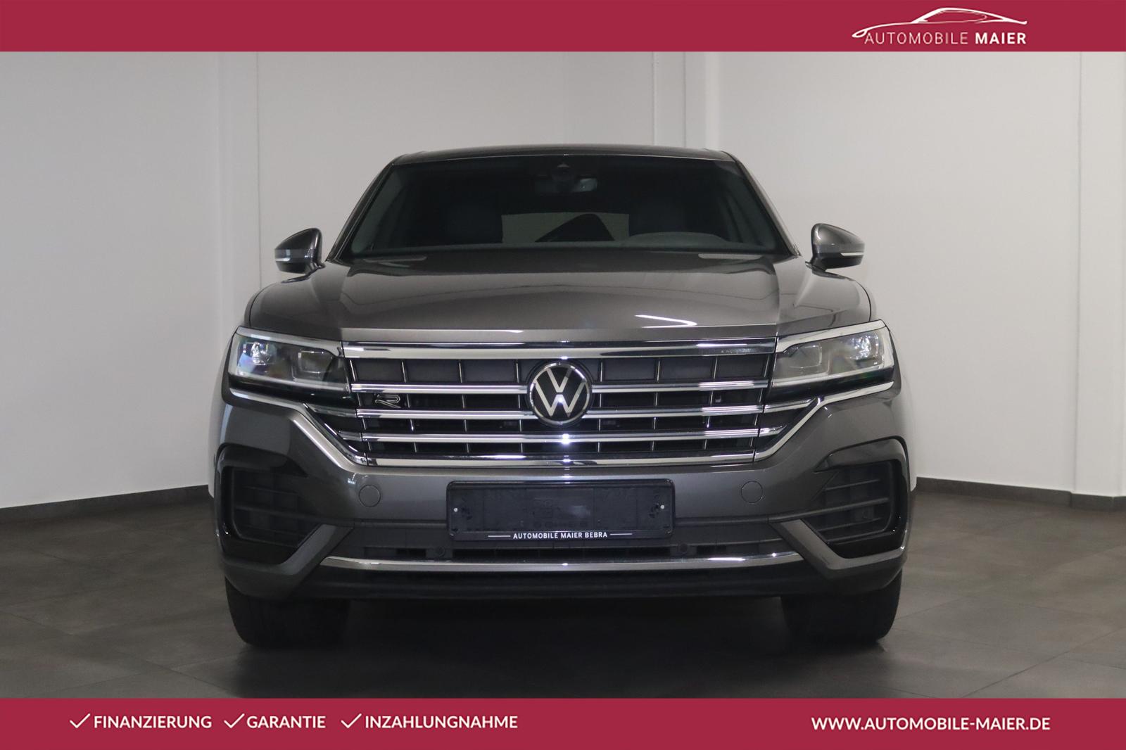 Volkswagen Touareg 2022 г. Серый, пробег 59900 км