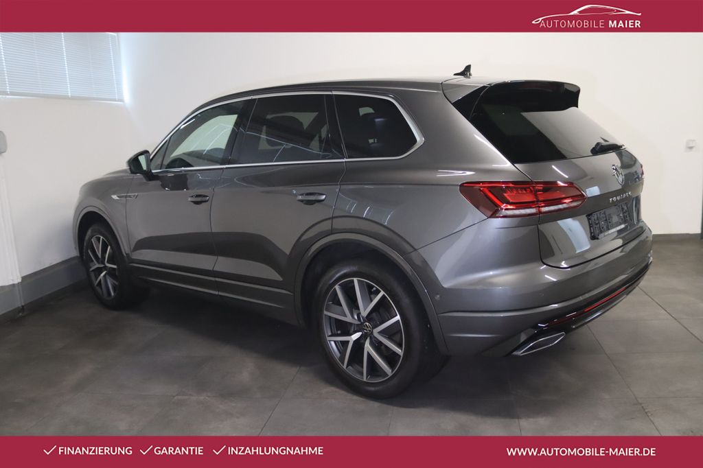 Volkswagen Touareg 2022 г. Серый, пробег 59900 км