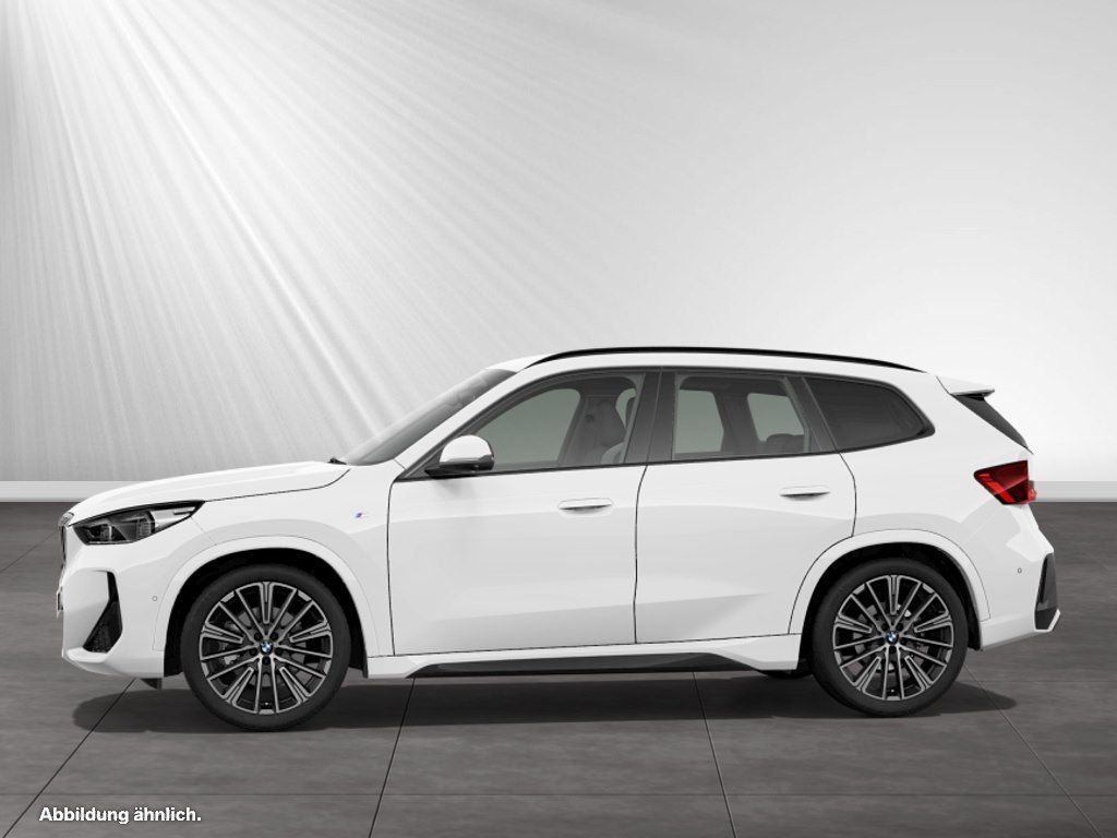 BMW X1 2025 г. Белый, пробег 24790 км
