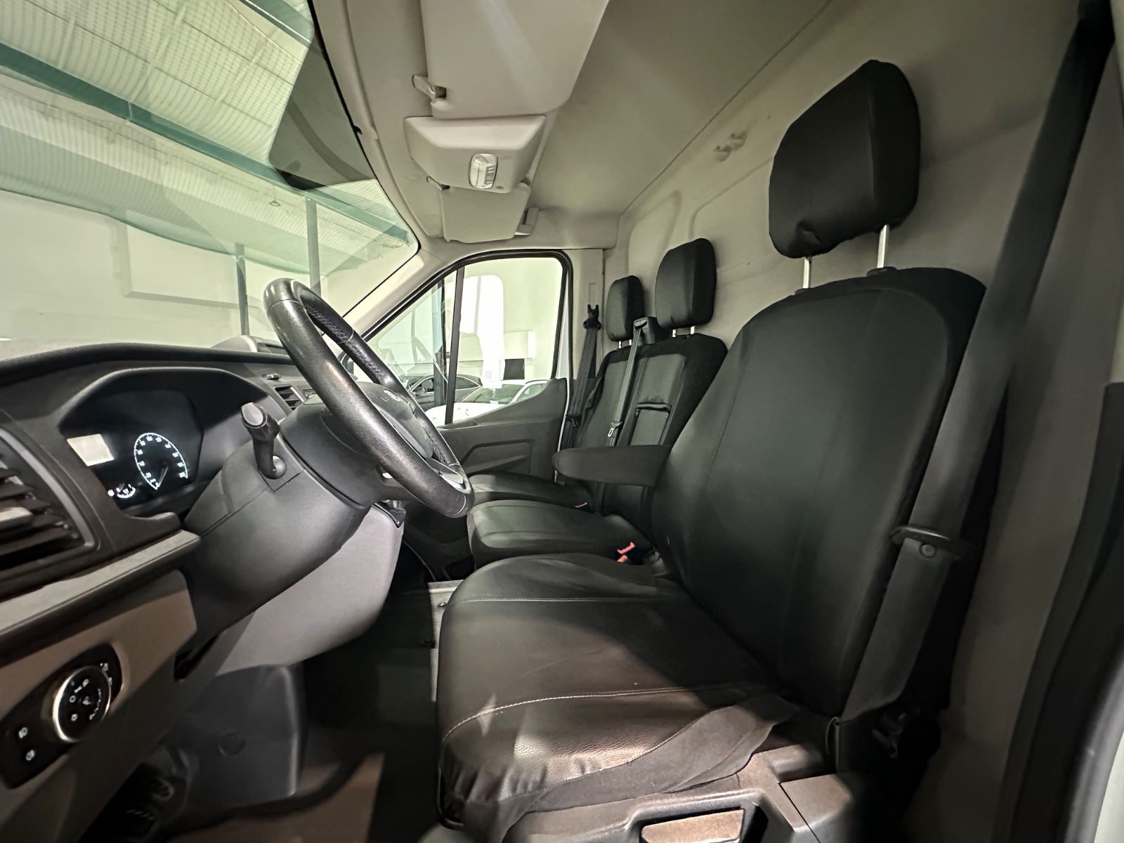 Ford Transit 2021 г. Белый, пробег 33847 км