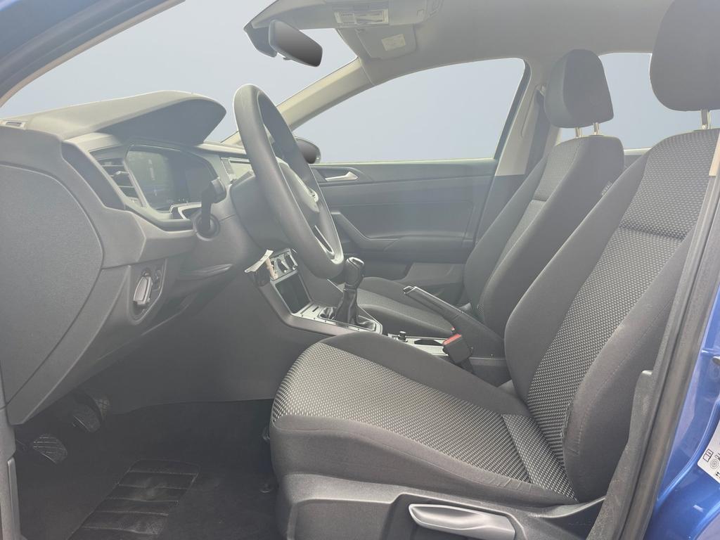 Volkswagen Polo 2022 г. Синий, пробег 29599 км