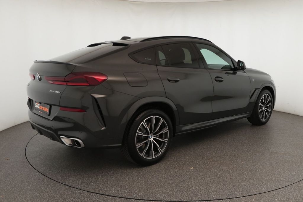 BMW X6 2024 г. Серый, пробег 13452 км