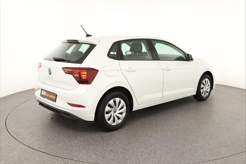Volkswagen Polo 2023 г. Белый, пробег 33326 км