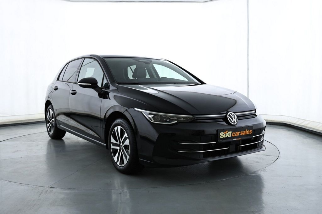 Volkswagen Golf 2026 г. Чёрный, пробег 34780 км