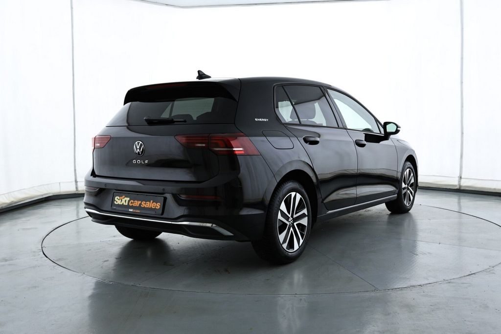 Volkswagen Golf 2026 г. Чёрный, пробег 34780 км
