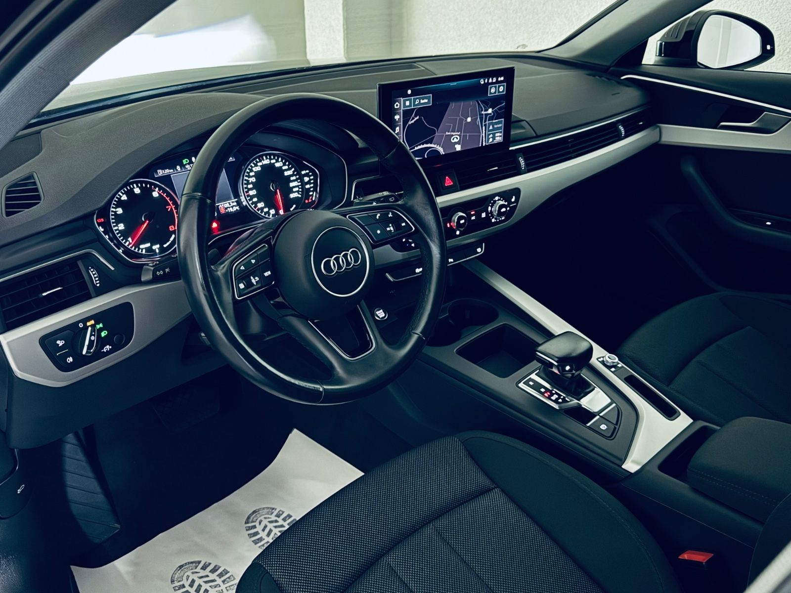 Audi A4 2022 г. Чёрный, пробег 48812 км