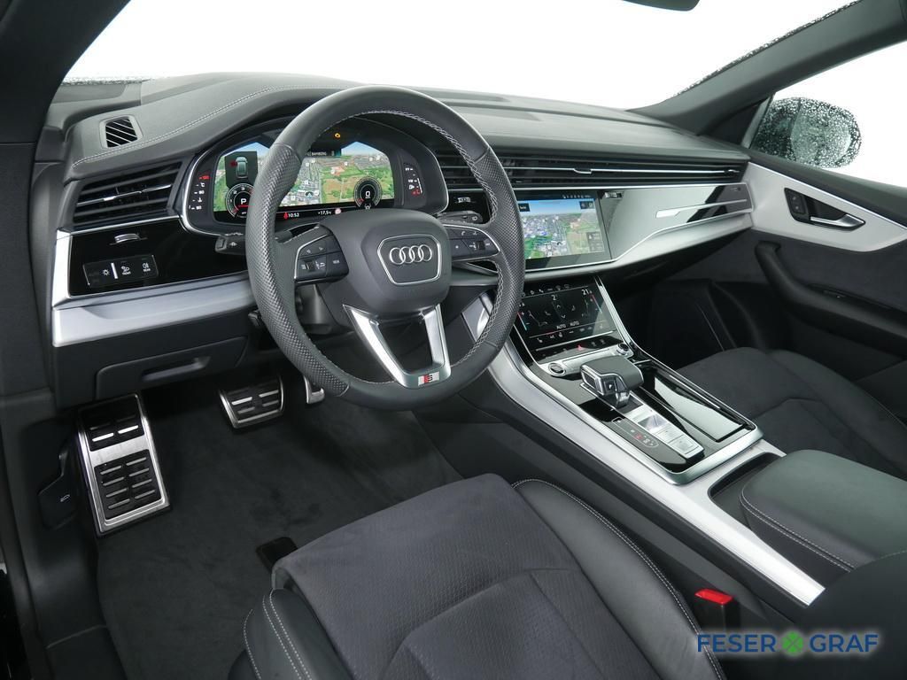 Audi Q8 2025 г. Чёрный, пробег 39900 км