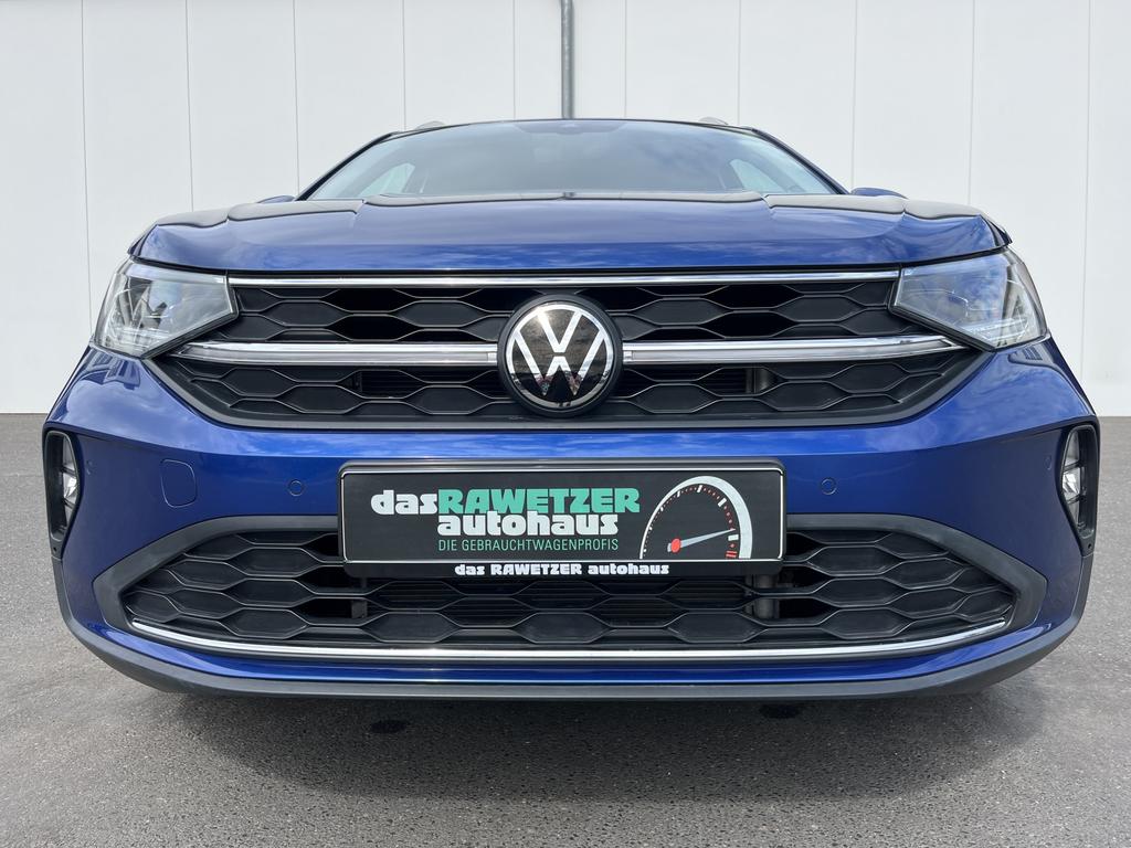 Volkswagen Taigo 2022 г. Синий, пробег 22952 км