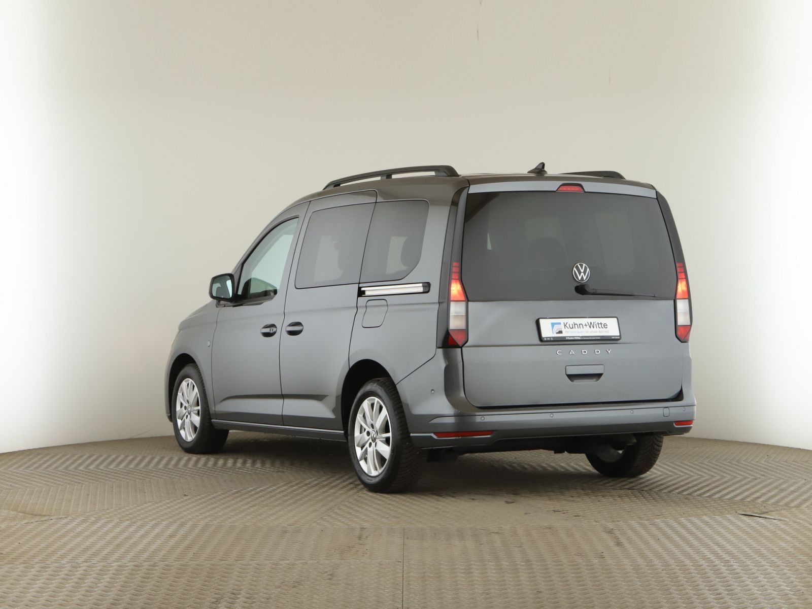 Volkswagen Caddy 2021 г. Серый, пробег 50766 км