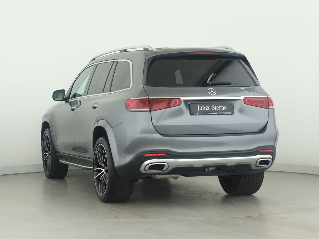 Mercedes-Benz GLS 400 2023 г. Серый, пробег 46438 км