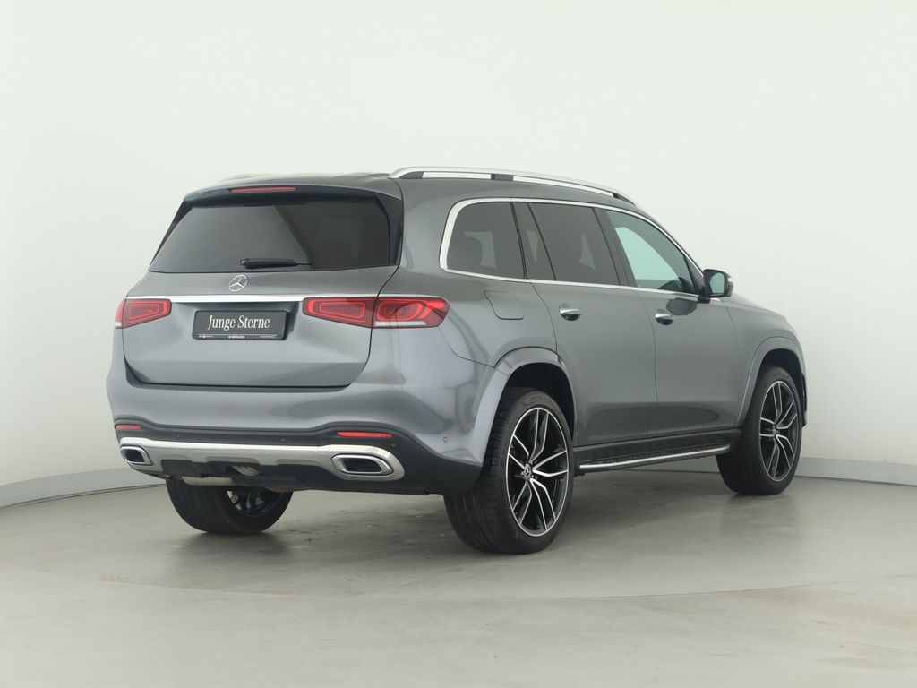 Mercedes-Benz GLS 400 2023 г. Серый, пробег 46438 км