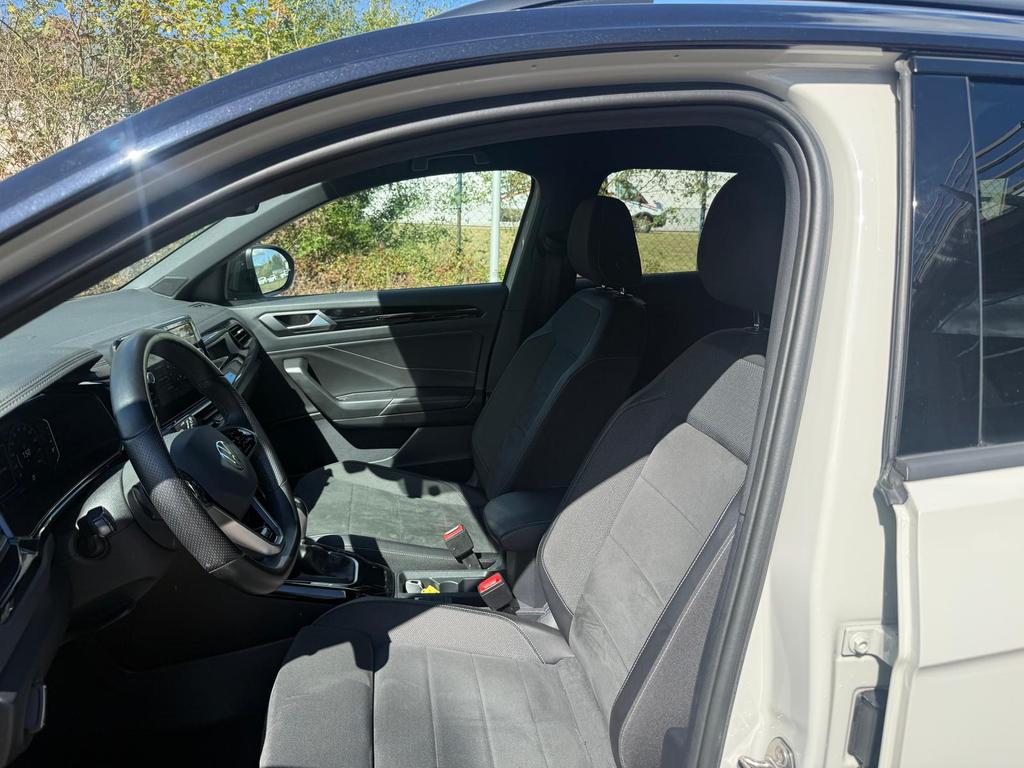 Volkswagen T-Roc 2022 г. Серый, пробег 51083 км