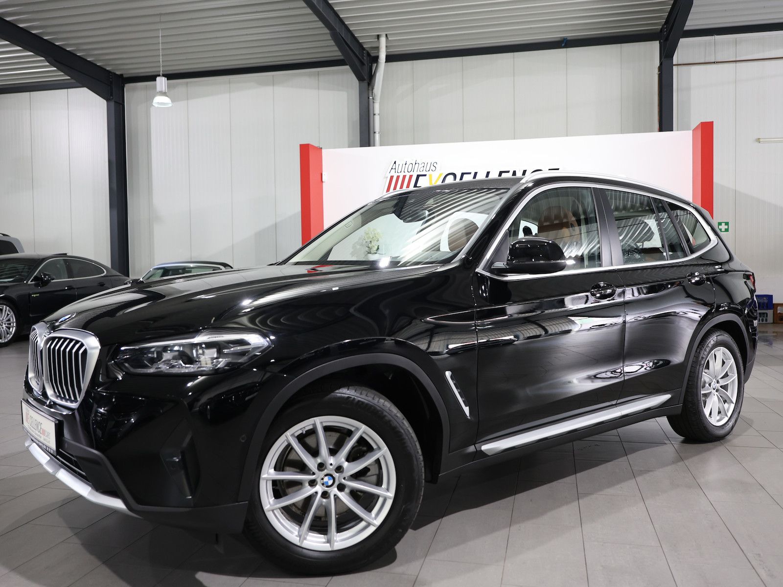 BMW X3 2023 г. Чёрный, пробег 53000 км