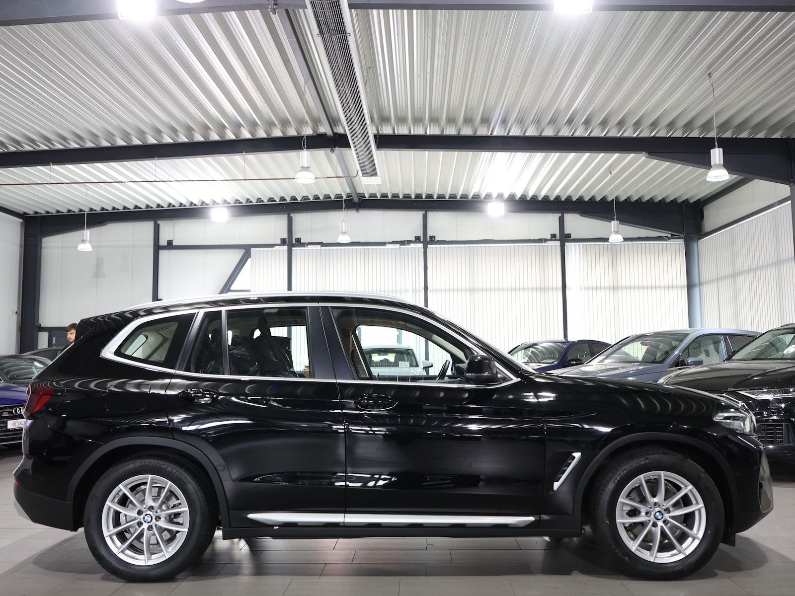 BMW X3 2023 г. Чёрный, пробег 53000 км