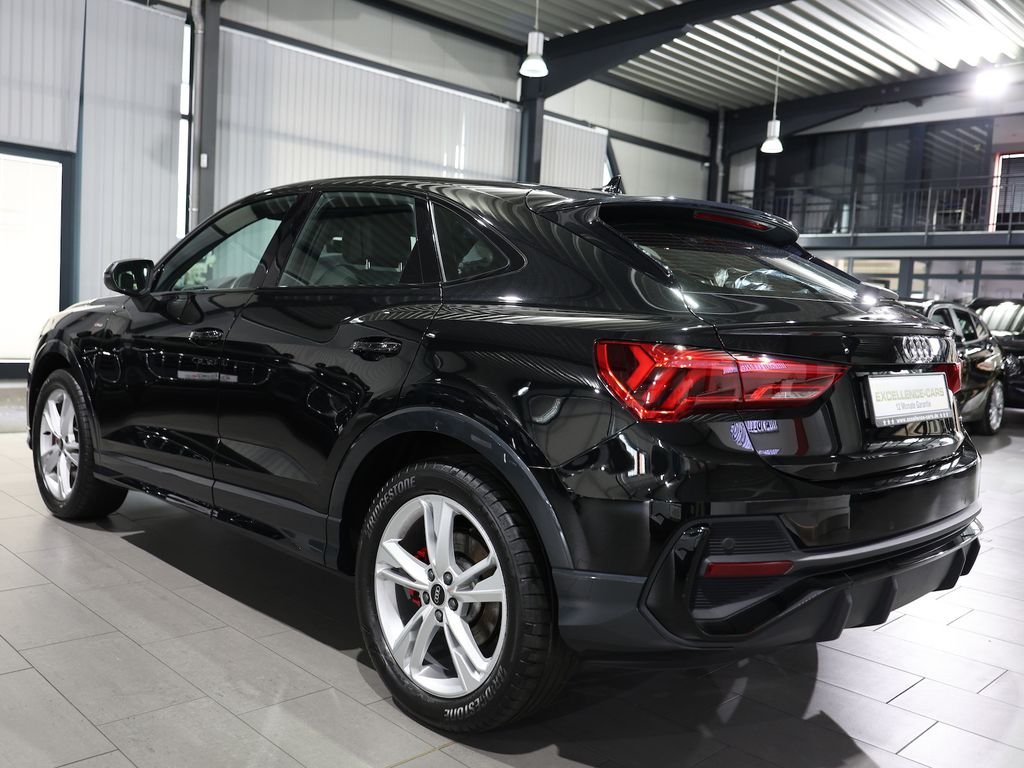 Audi Q3 2023 г. Чёрный, пробег 40000 км