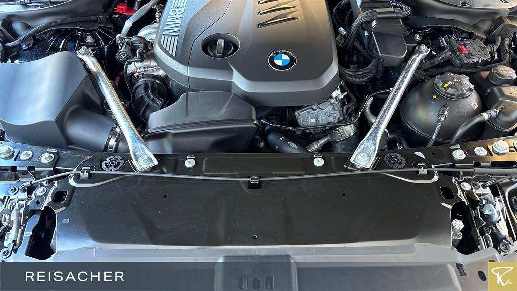 BMW 520 2025 г. Чёрный, пробег 11857 км