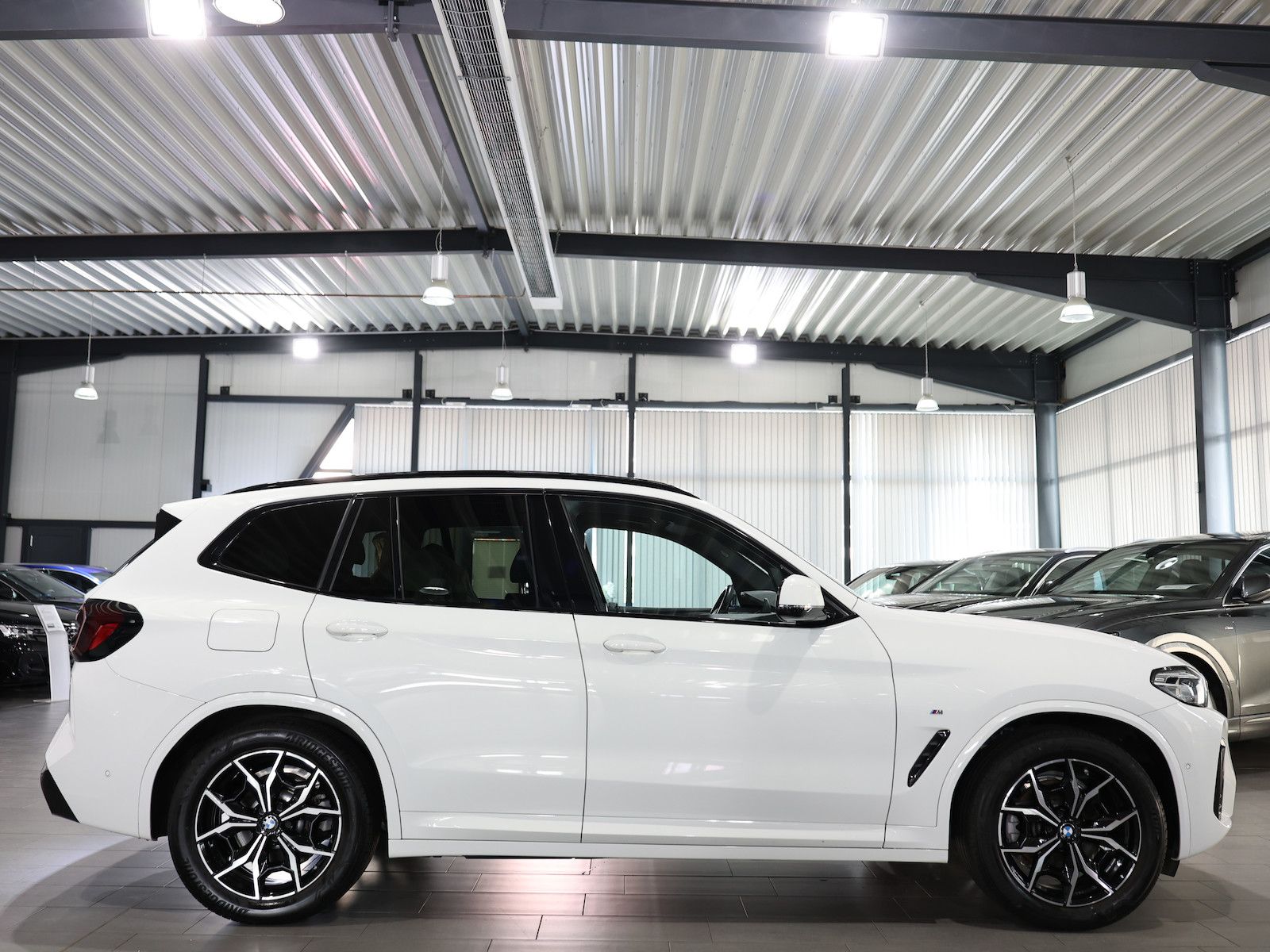 BMW X3 2022 г. Белый, пробег 47000 км