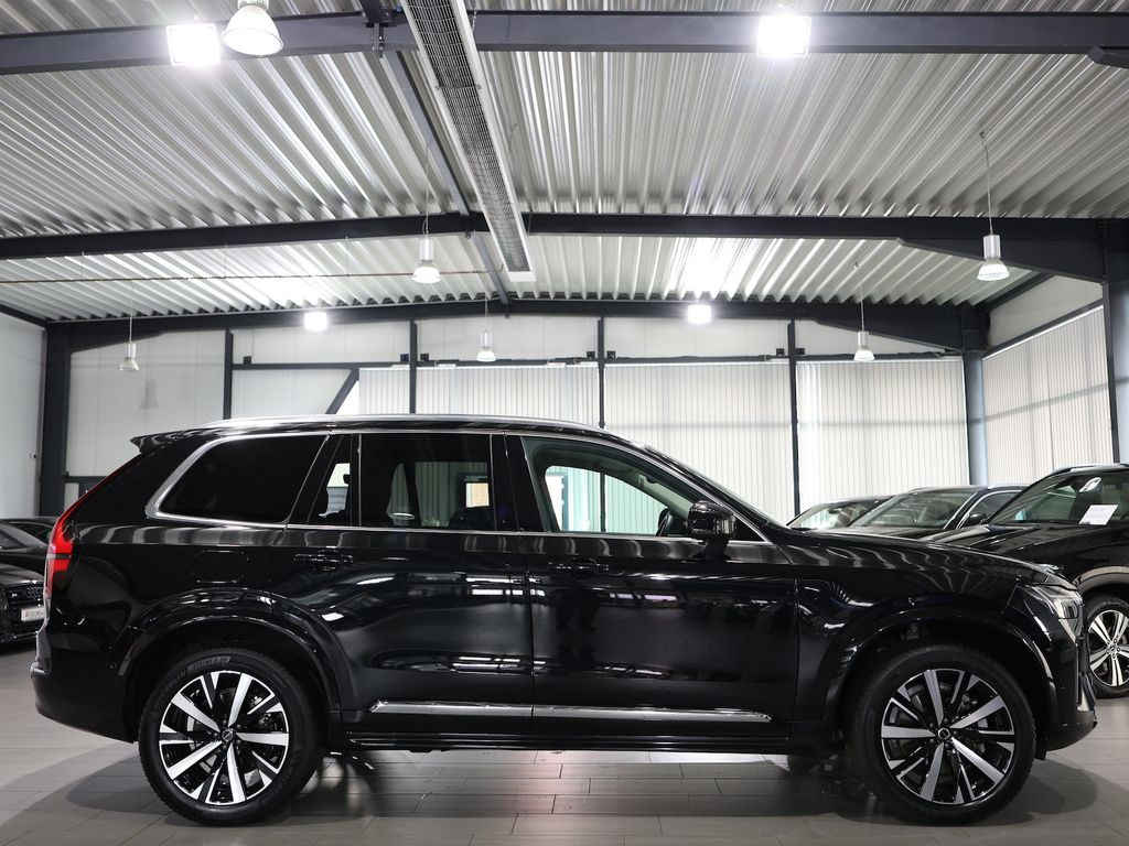 Volvo XC90 2025 г. Чёрный, пробег 32000 км